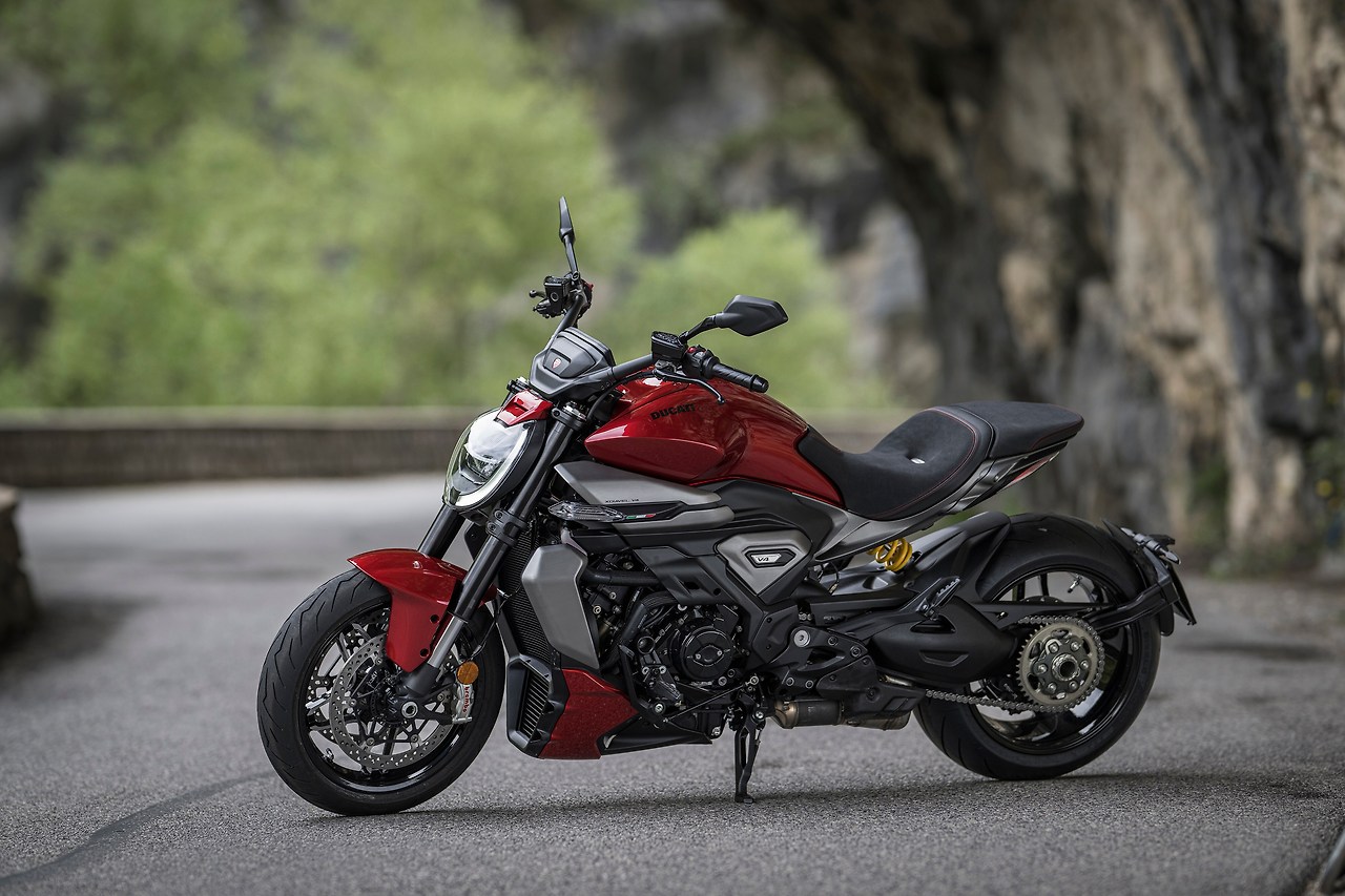 MY25_DUCATI_XDIAVEL_V4_STATICS _20__UC794199_Mid.jpg