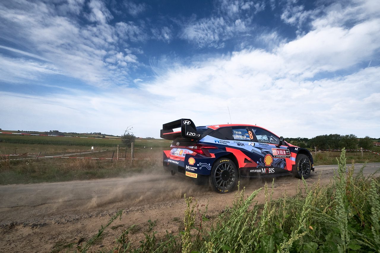 220822 (사진2) 현대자동차 월드랠리팀, WRC 벨기에 랠리에서 2년 연속 우승.jpg