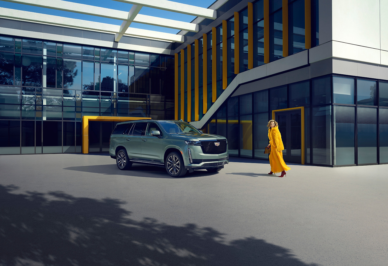2024-cadillac-escalade-001.jpg