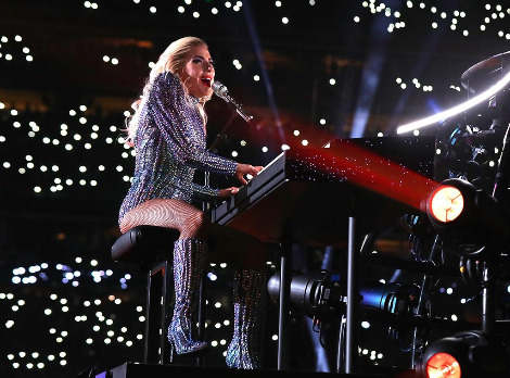 rs_1024x759-170205184728-1024.Lady-Gaga-Piano-Super-Bowl-Halftime.kg.020517.jpg