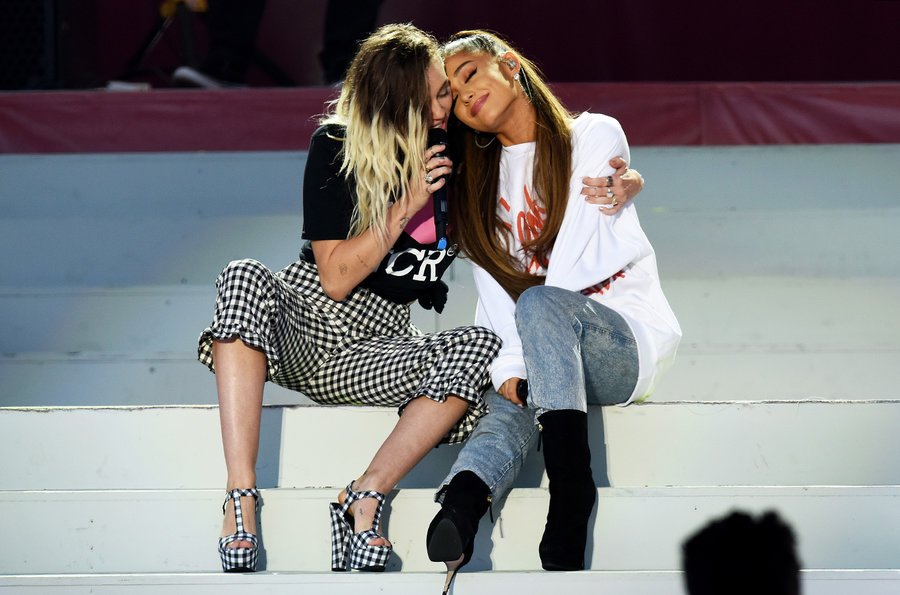 Miley-Cyrus-and-Ariana-Grande-one-love-manchester-2017-a-billboard-1548.jpg