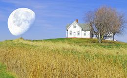 little-house-hill-11771686.jpg
