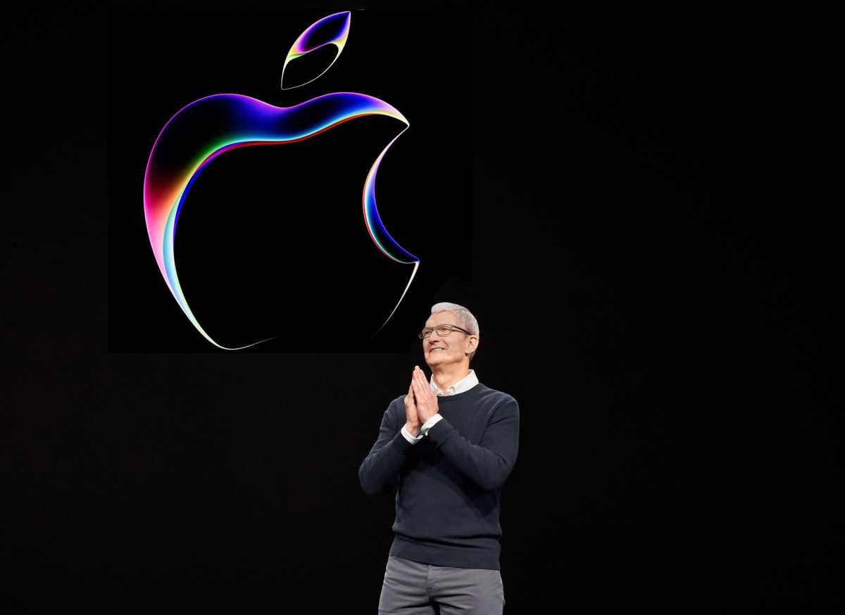 m24-tim-cook-wwdc-2023-logo.jpg