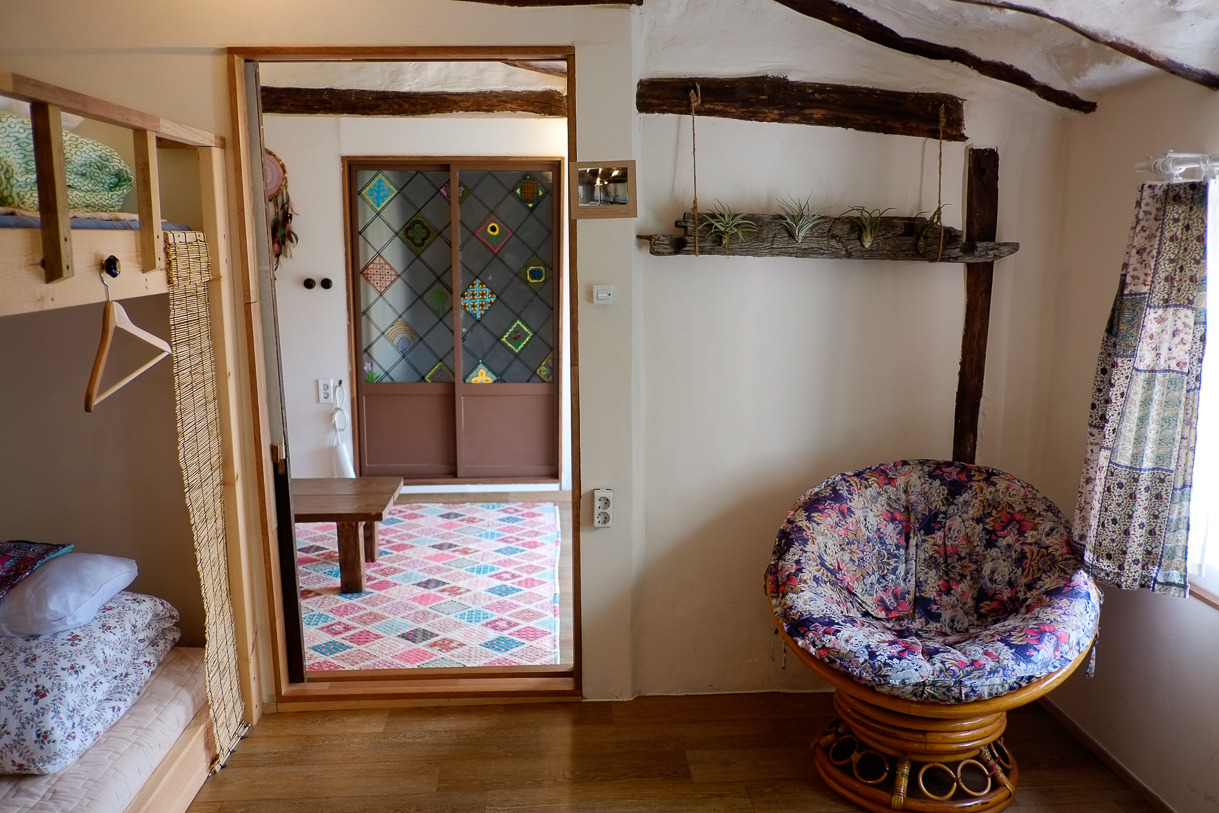 맨도롱또똣2016 안채다인실3.jpg