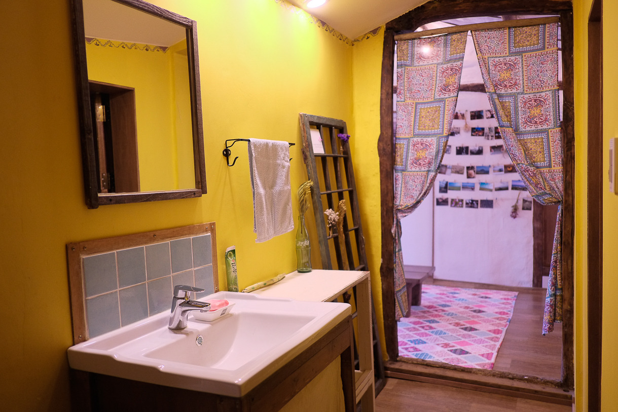 맨도롱또똣2016 세면실3.jpg