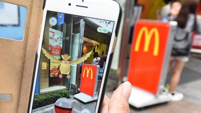 ct-mcdonalds-pokemon-go-japan-20160722-001.jpg