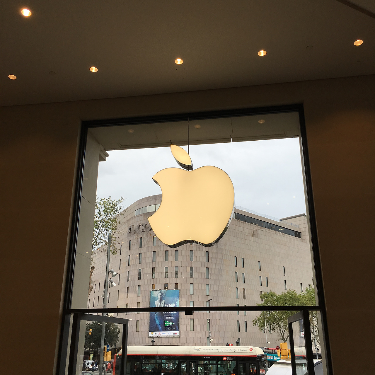 바르셀로나 애플스토어 3.jpg