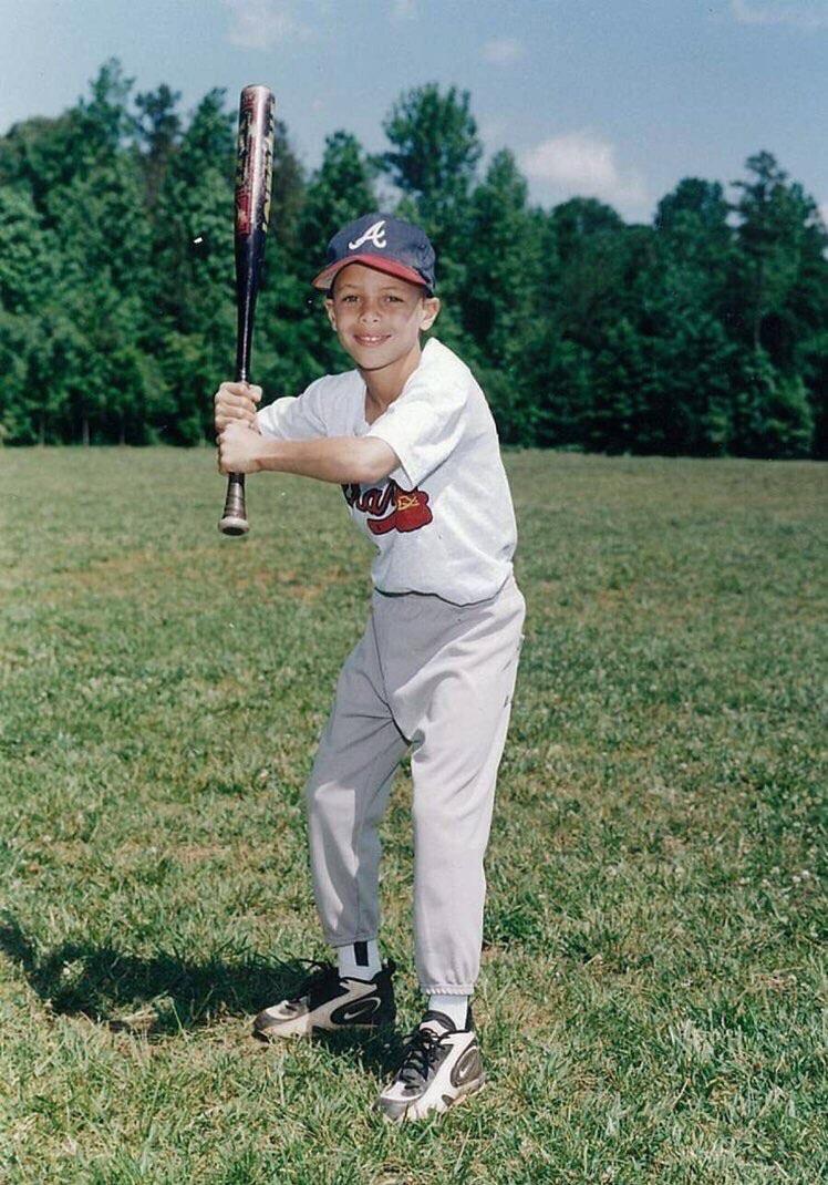 스테판 커리 어린시절 야구.jpg