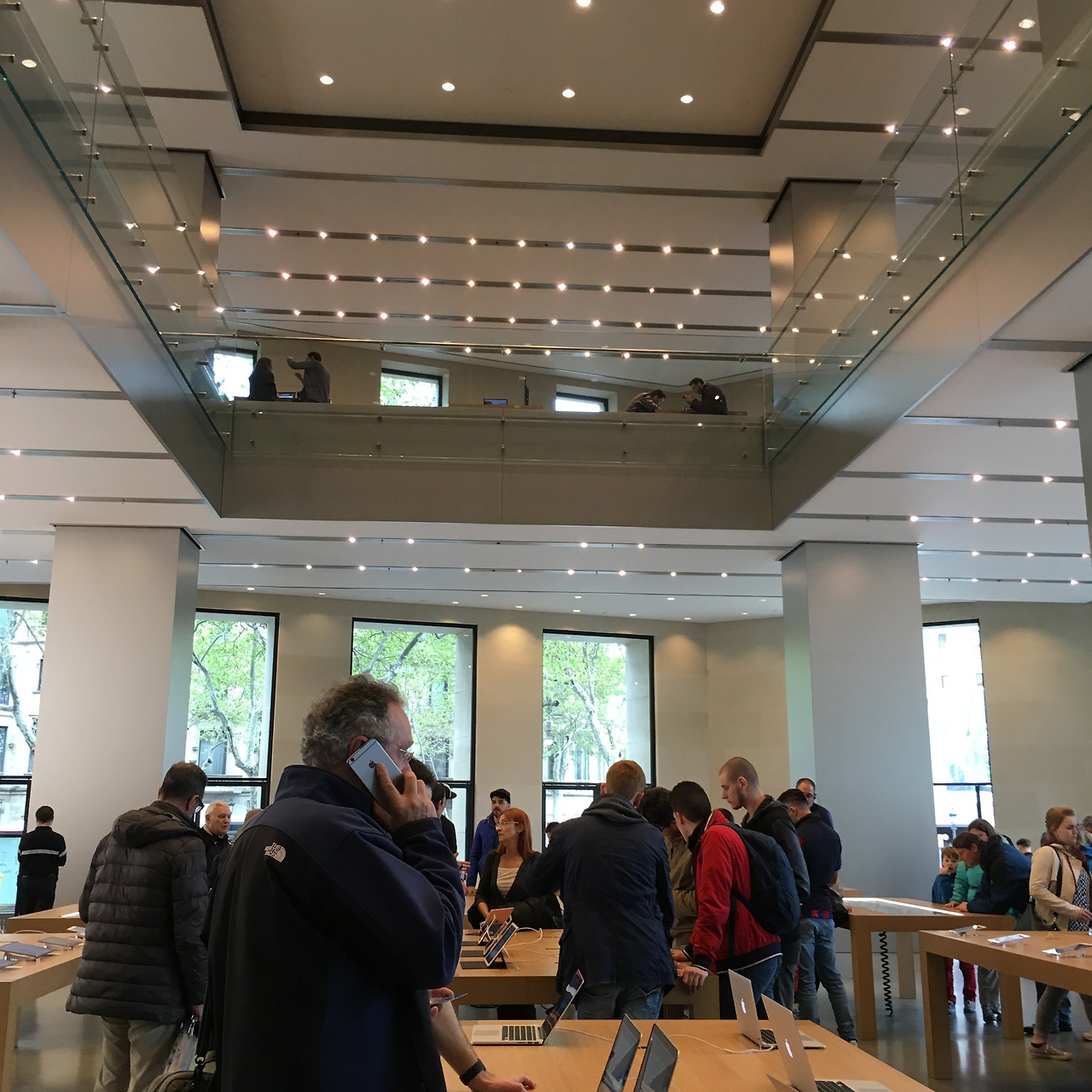 바르셀로나 애플스토어 2.jpg