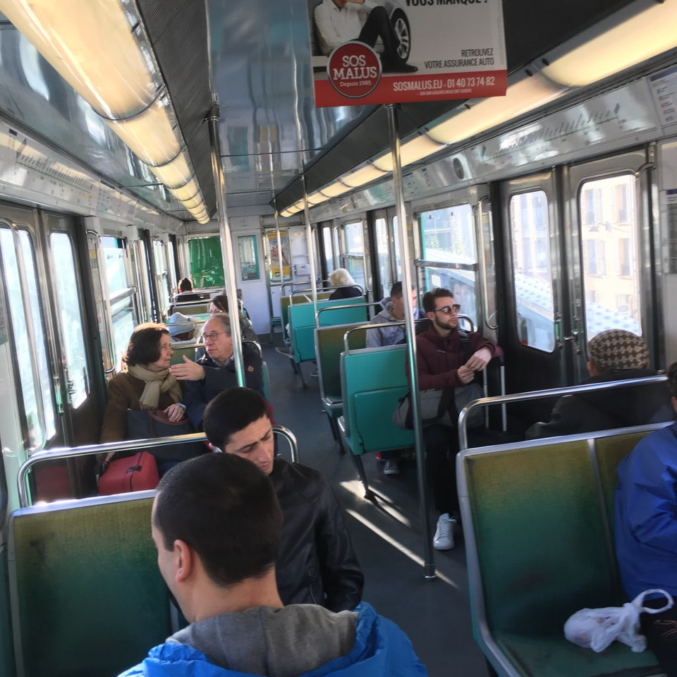 파리 지하철.jpg