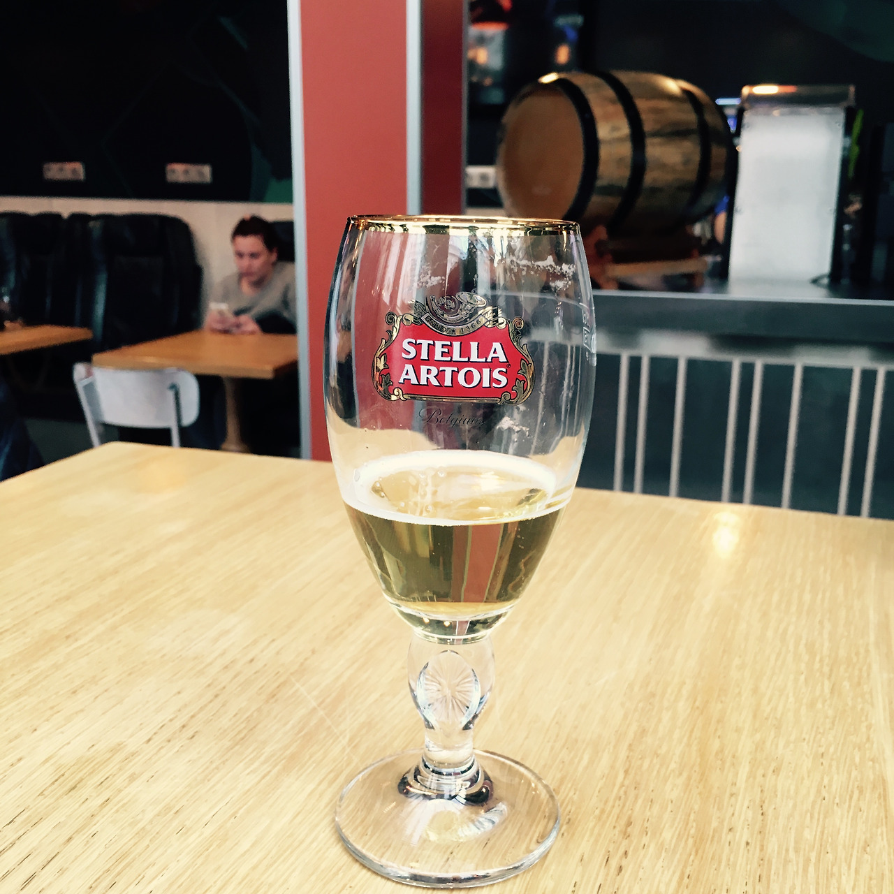 파리 스텔라 아르투아(stella artois).jpg