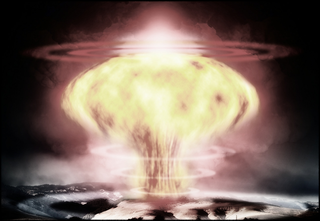 nuclear-explosion-356108_1920.jpg
