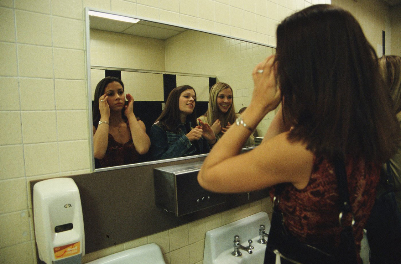 여고생 세명.jpg