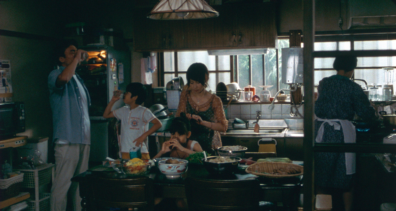 걸어도 걸어도- 주방.jpg