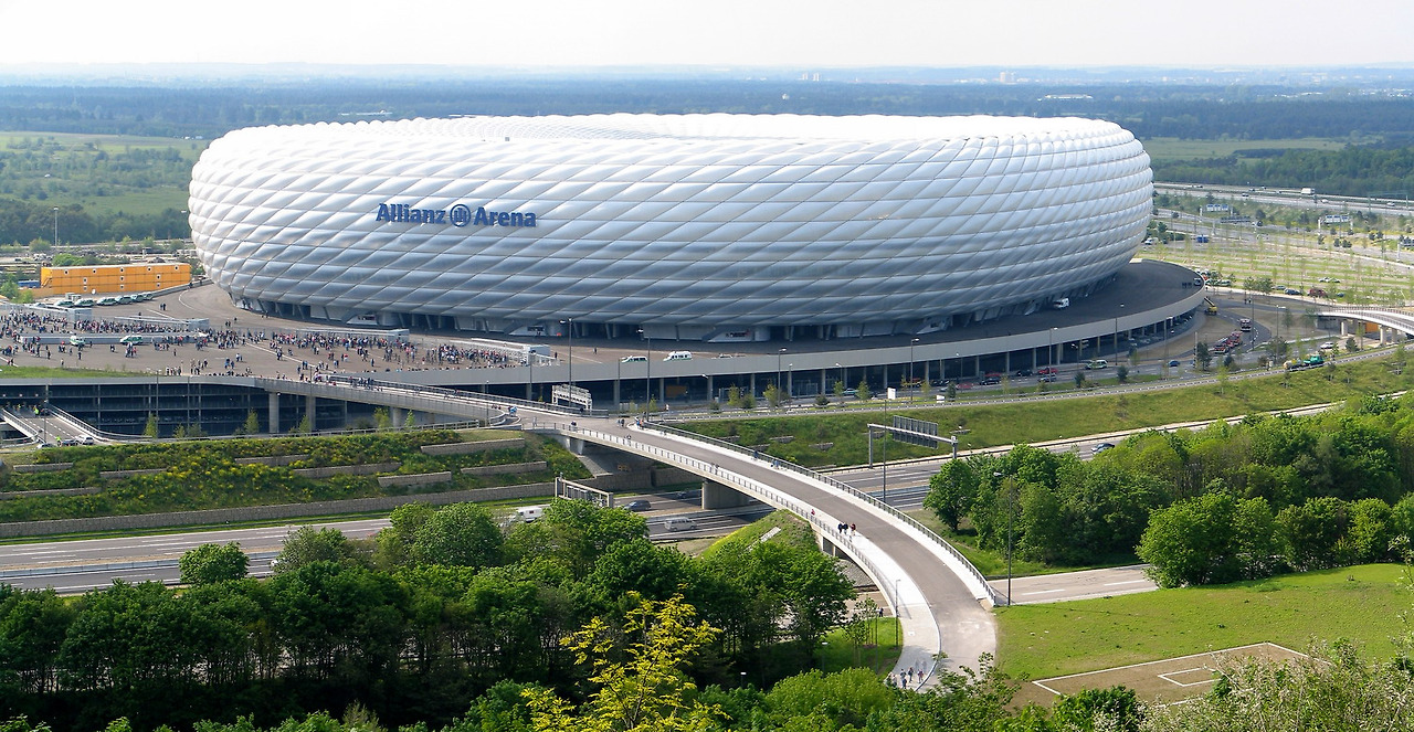 Allianz_Arena_Pahu.jpg