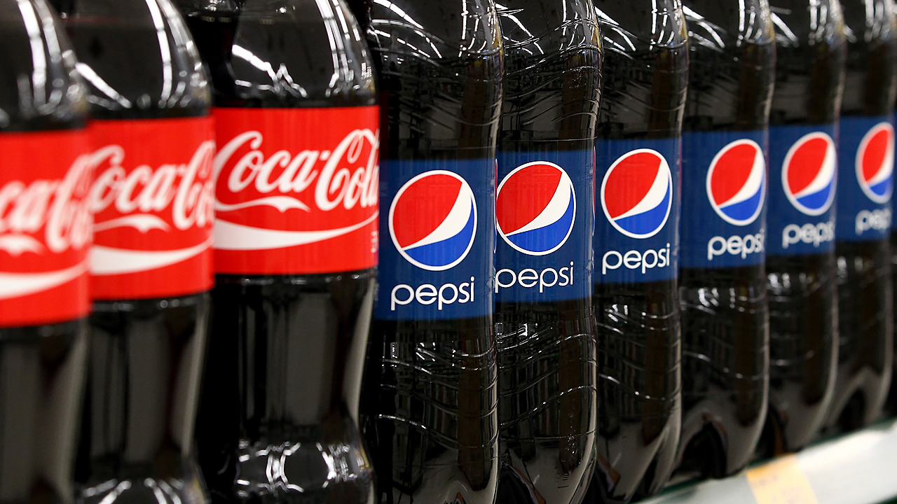 102026290-coca-cola-pepsi-soda.jpg