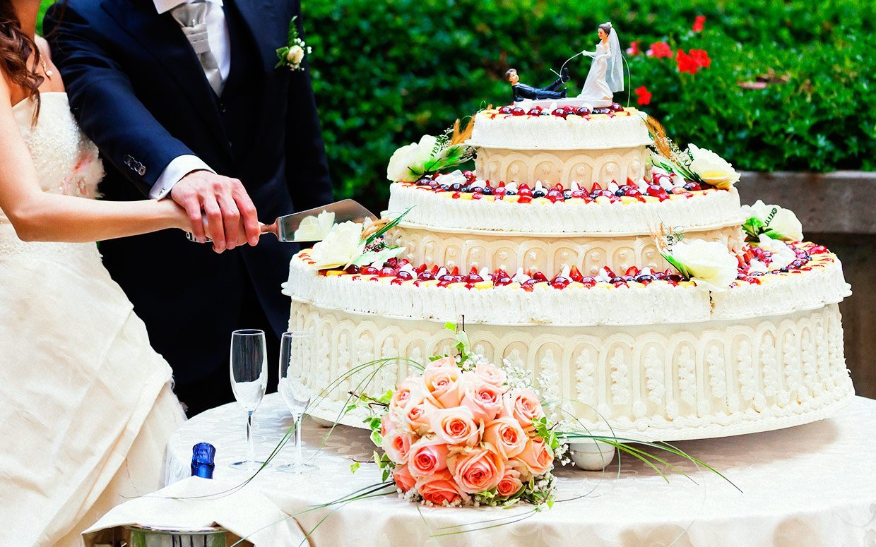 wedding-cakes.jpg