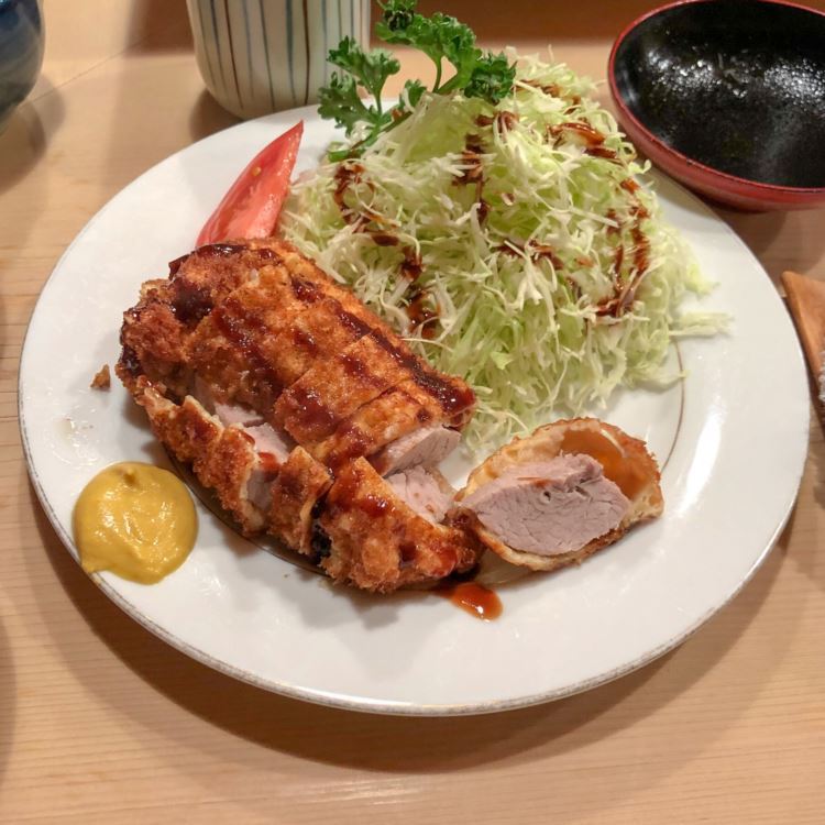 8톤키 돈까스resize.jpg