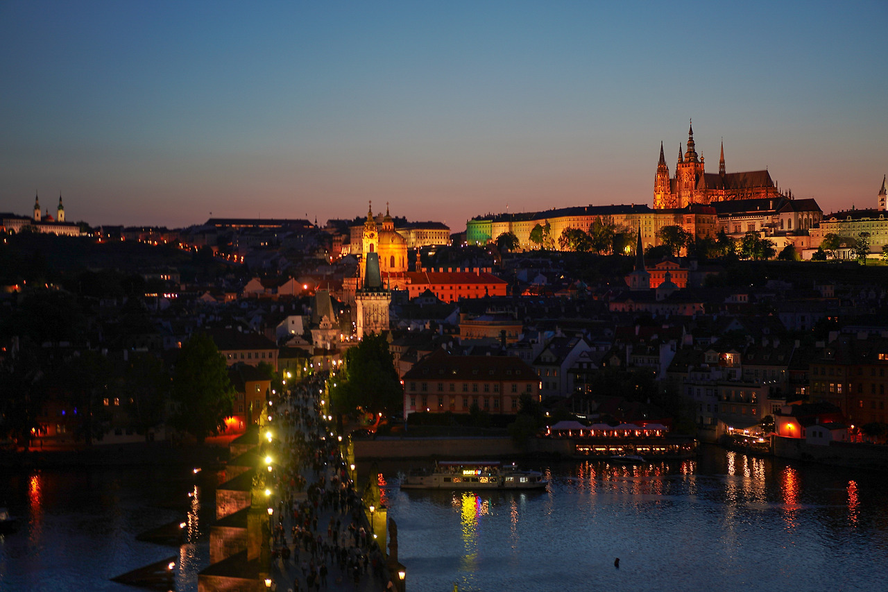 70프라하 야경.jpg