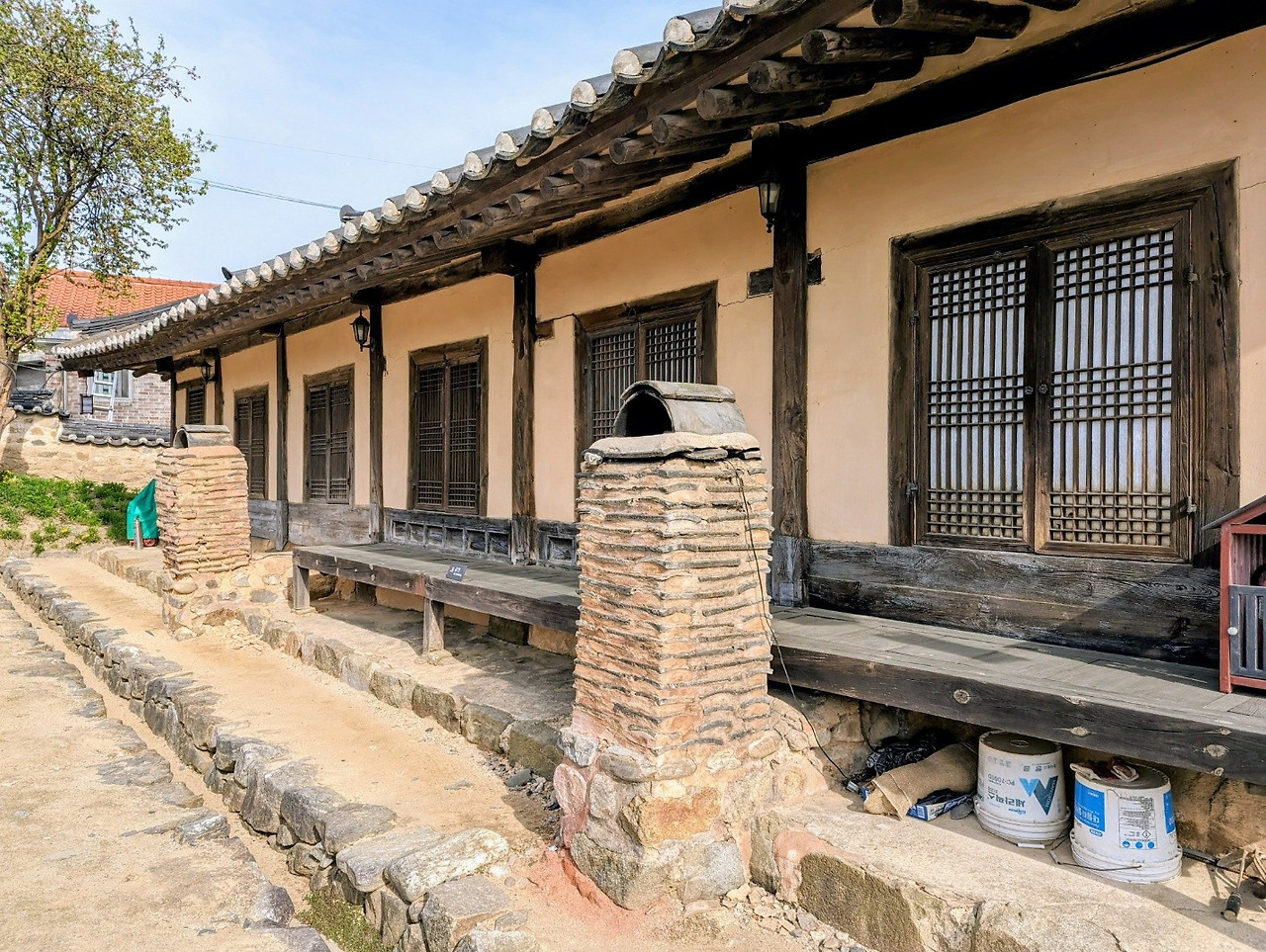 홍판서댁 굴뚝.jpg