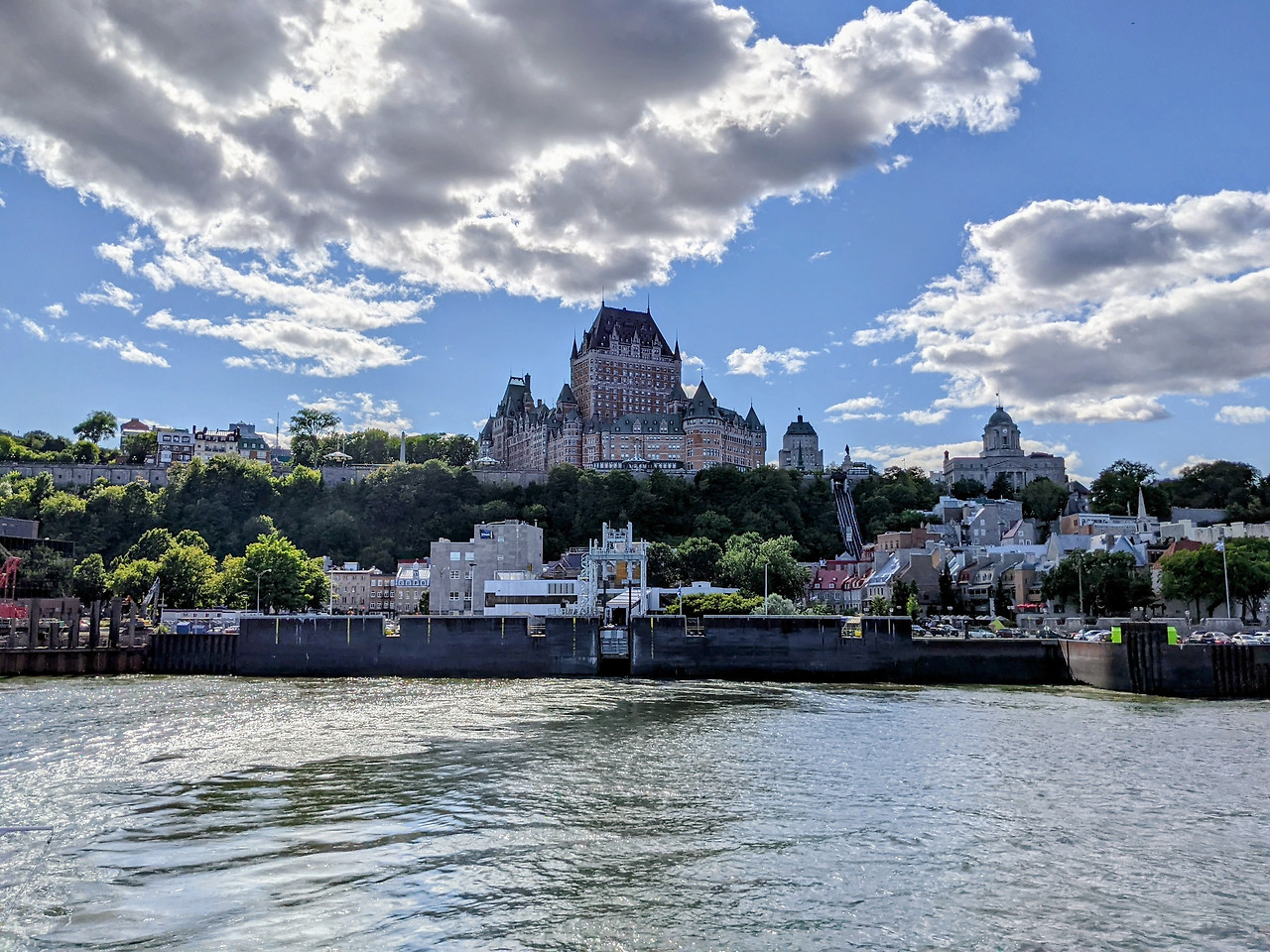 퀘벡 배.jpg
