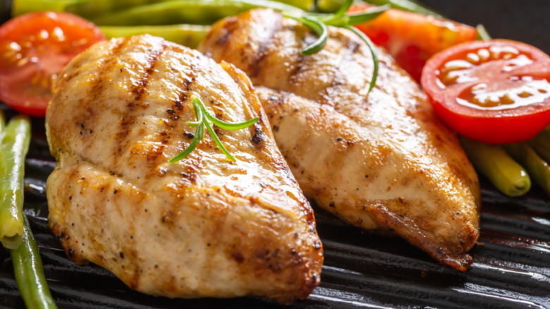 grilled-chicken-1618859040.jpg