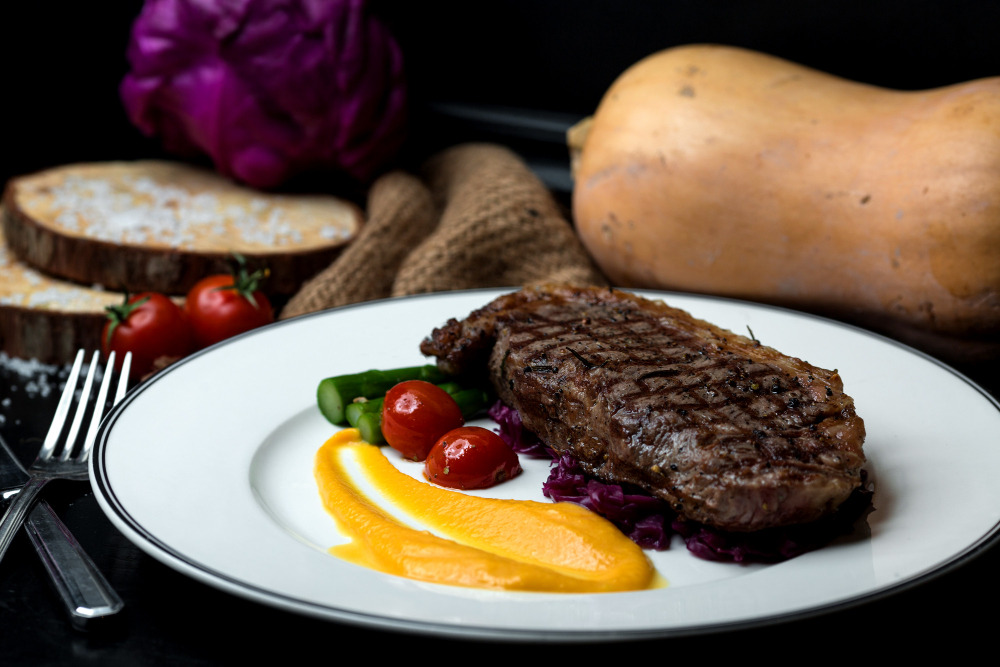 beef-steak-served-with-yellow-mashed-puree-vegetables-1.jpg