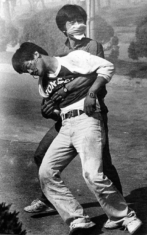 탱크 이한열.jpg