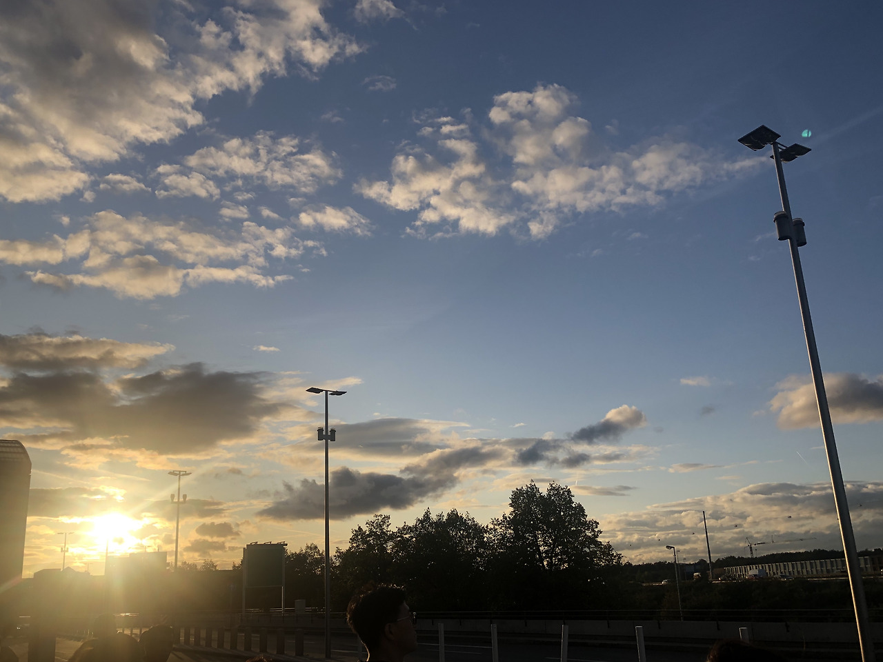 사진 2019. 9. 28. 오후 6 32 45.jpg