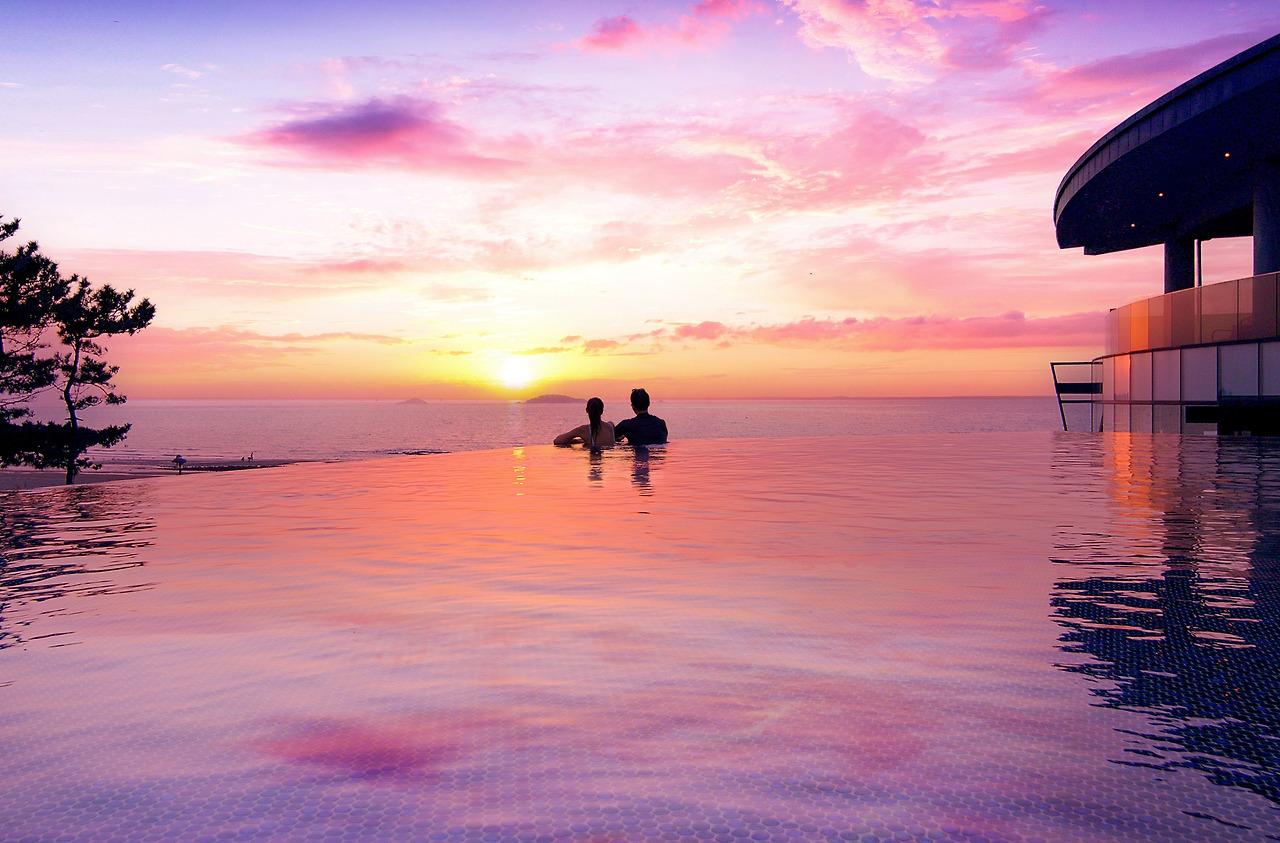 1.아일랜드 리솜_인피니티풀 선셋.jpg