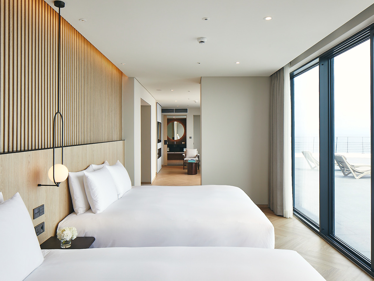 [파르나스호텔제주] 프리미어 패밀리.jpg