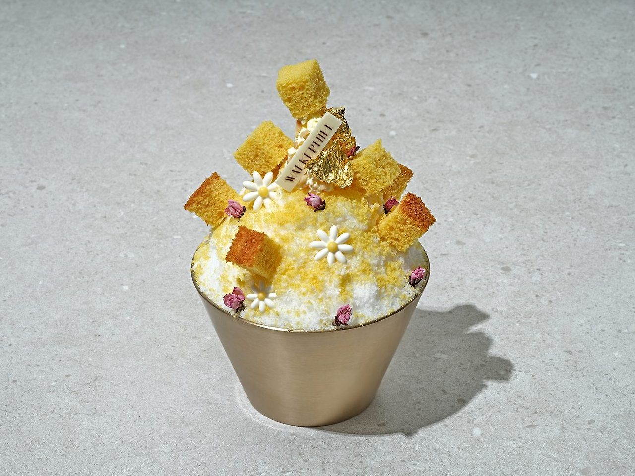 [워커힐] ‘빙고 (BING(氷) GO)!’ 프로모션을 통해 선보이는 ‘더파빌리온’의 '카스텔라 빙수'.jpg