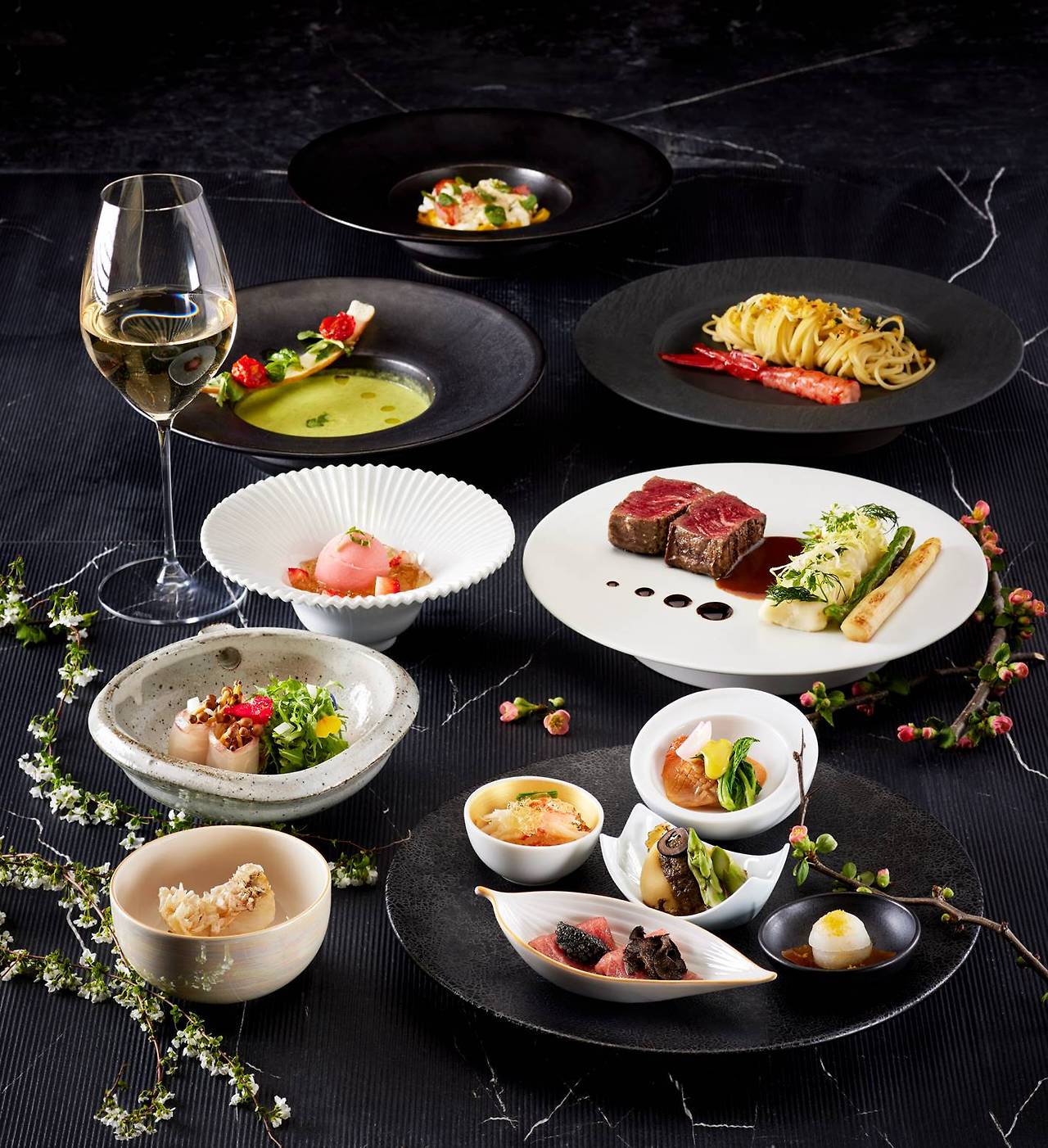 파라다이스시티_라스칼라X라쿠 '스페셜 디너 코스'.jpg