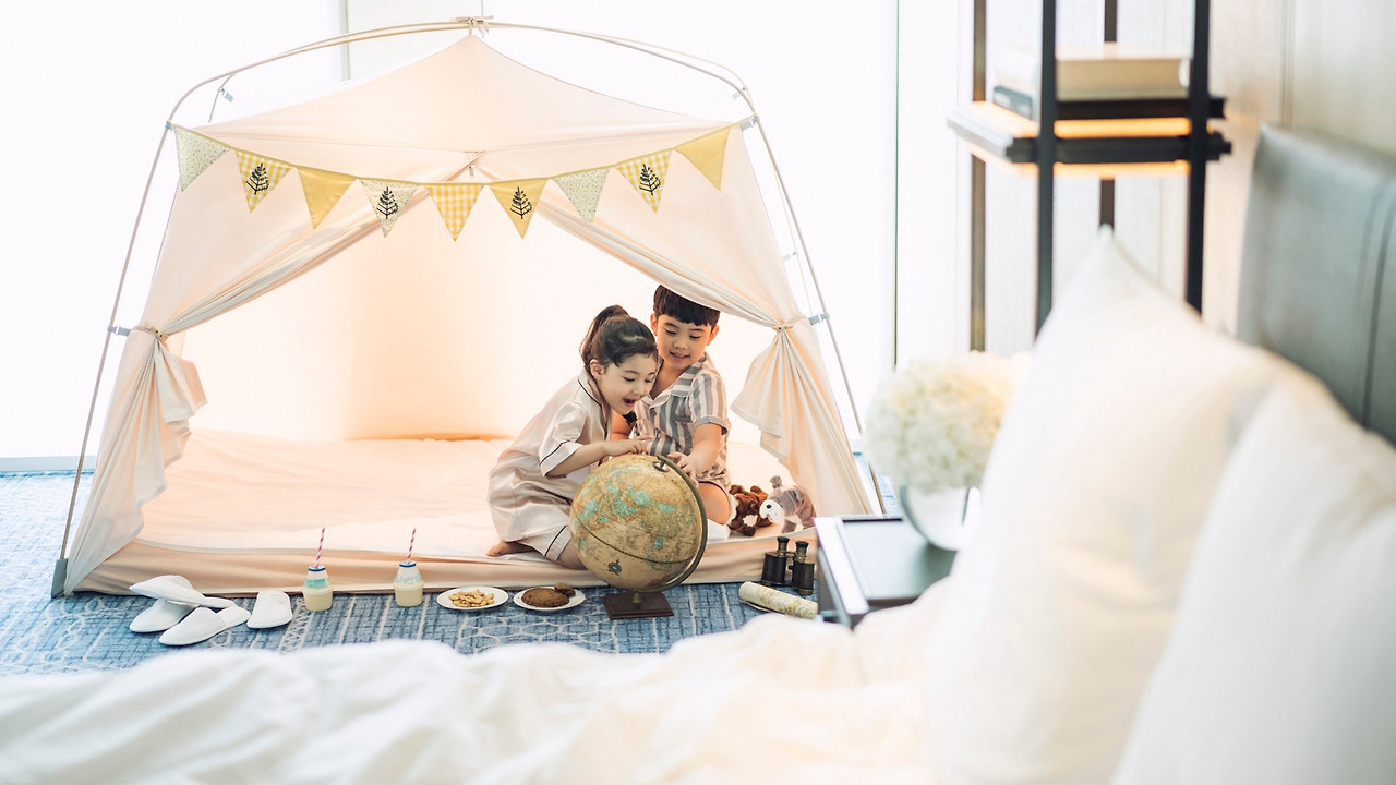 포시즌스 호텔 서울__키즈 포 올 시즌스 패키지_키즈 텐트 셋업.jpg