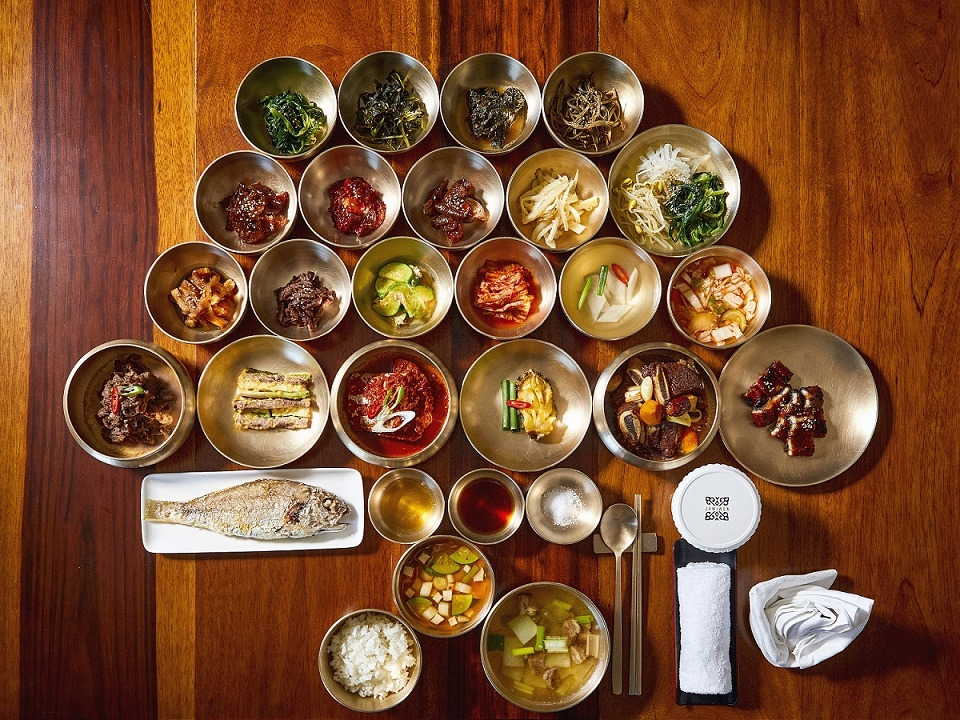 코오롱호텔_ 천년고도 신라 왕족 체험 ‘신라의 황금빛 달밤’ 패키지 출시_코오롱호텔 '신라의 황금빛 달밤' 패키지 조식.jpg