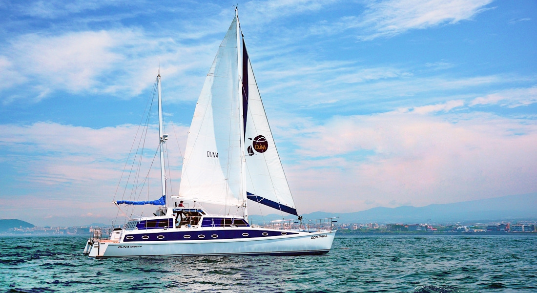 글래드_제주의 청정 바다를 투어할 수 있는 제주 요트 투어 혜택.jpg