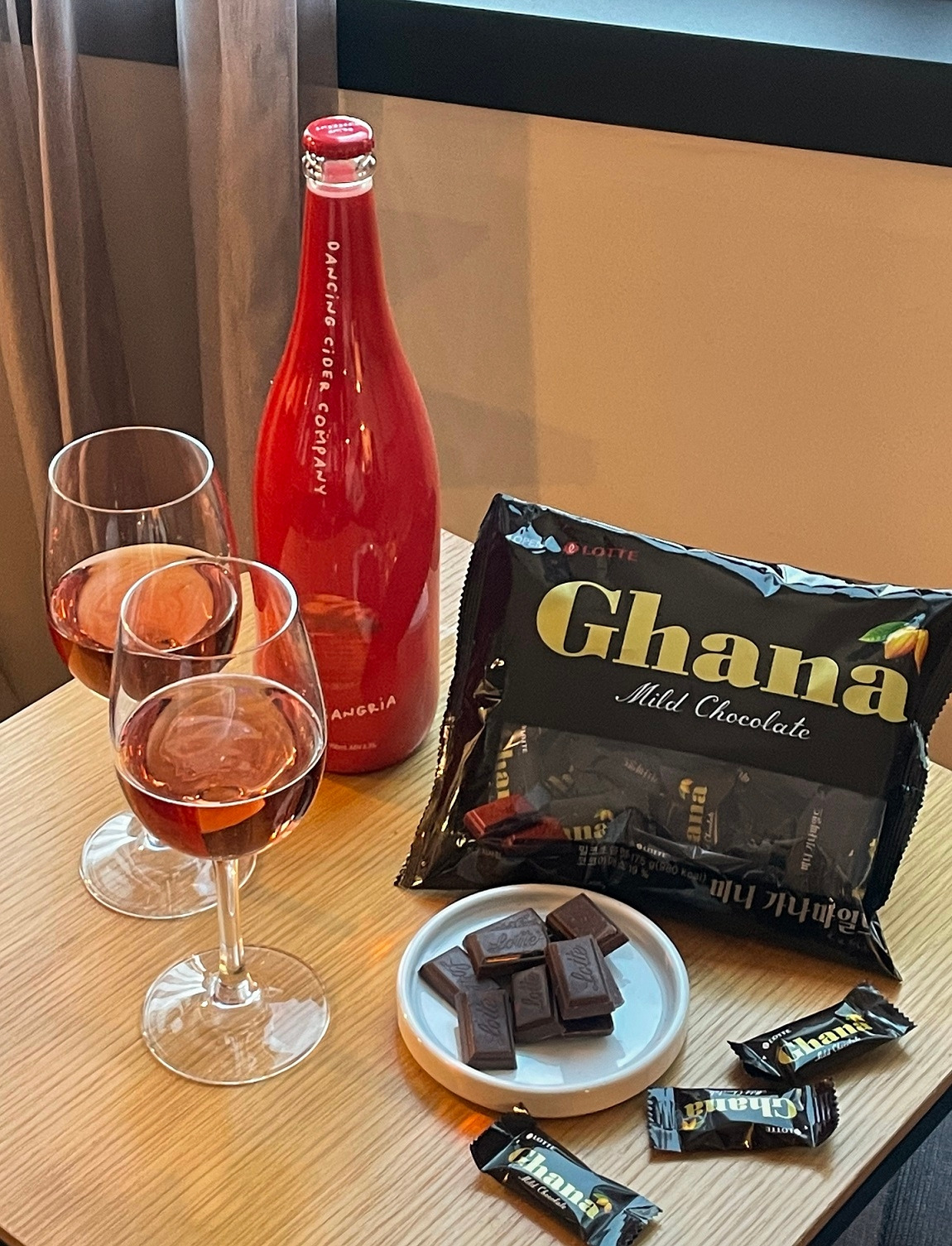 글래드 호텔앤리조트_아이 초코 유 패키지 혜택.jpg