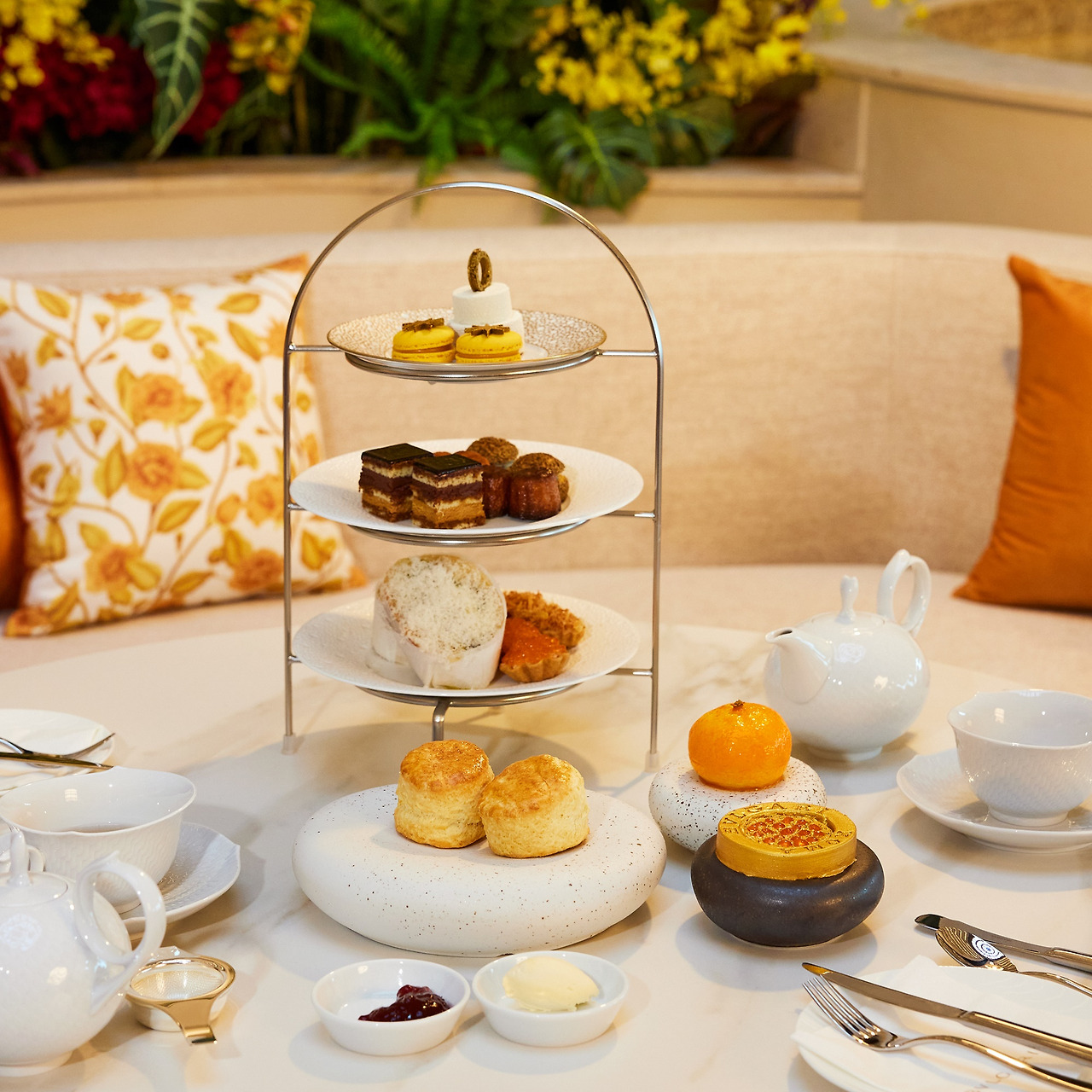 파르나스호텔제주_불가리 애프터눈티.jpg