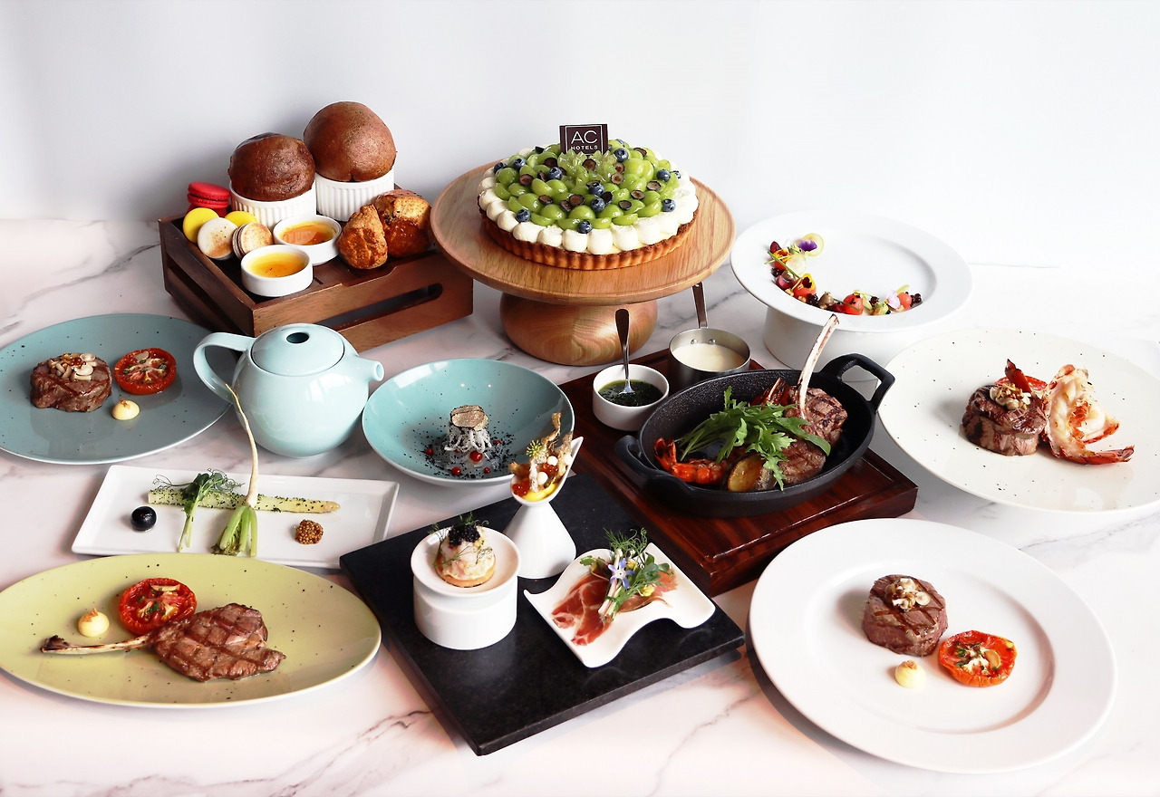 [AC 호텔 바이 메리어트 서울 강남]유럽 스타일의 메뉴와 이색적인 가니쉬 선보여.jpg