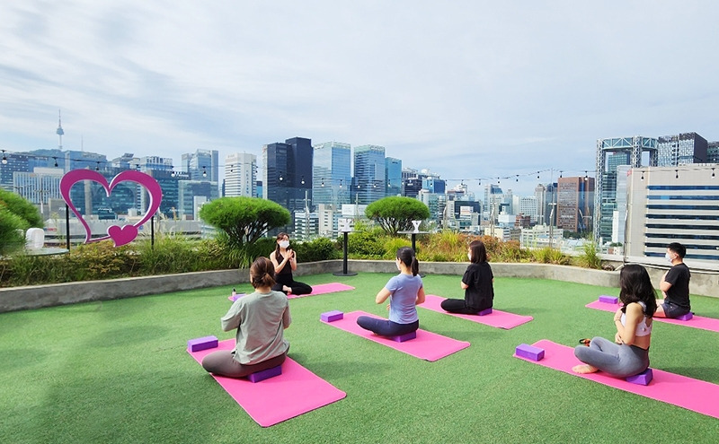 4. 목시 서울 인사동, 아침을 깨우는 가을 요가, 나마스떼, 목시!.jpg
