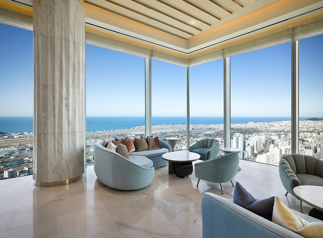 [제주 드림타워 복합리조트] 그랜드 하얏트 제주 '라운지 38'.jpg