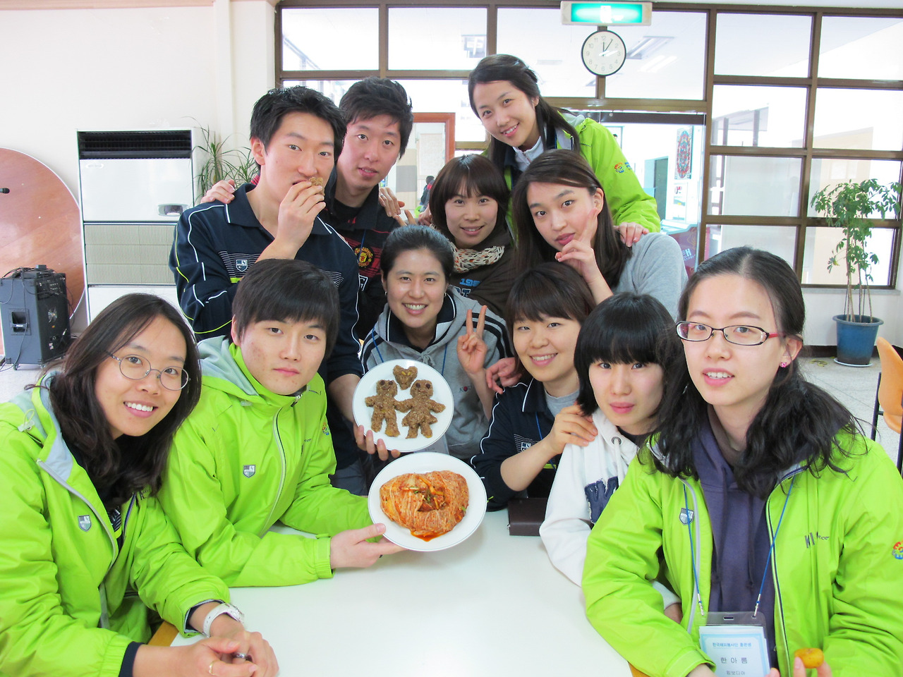 [1-18] 한국 음식 만들기 체험 (김치와 약정 만들기).jpg