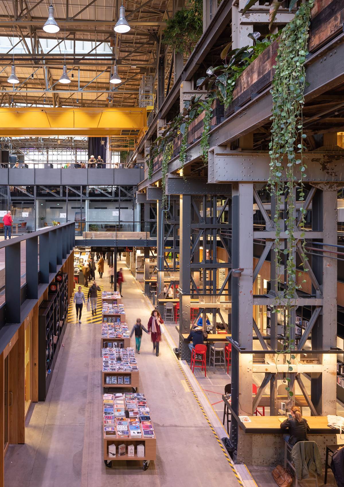 로칼도서관6 메카누.jpg