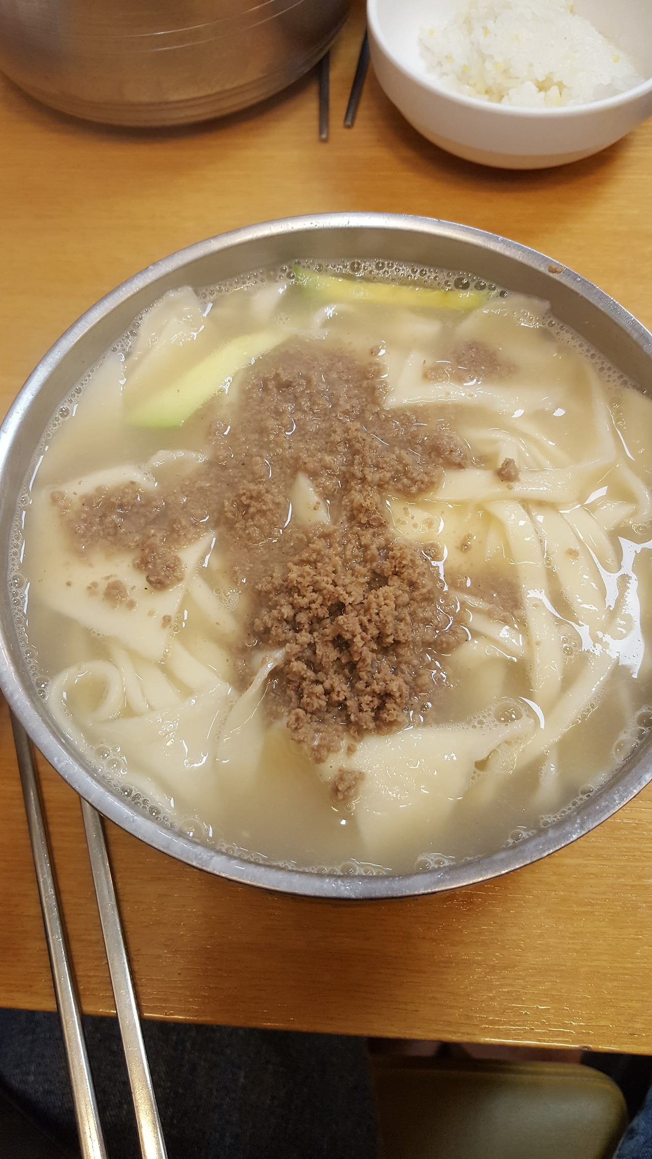 [4] 즐겨 먹던 점심 - 칼국수.jpg