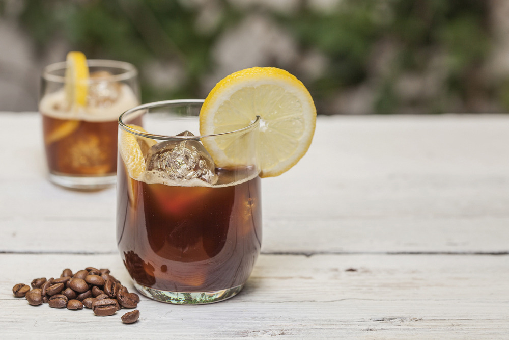 레몬-커피-shutterstock_143420611.jpg