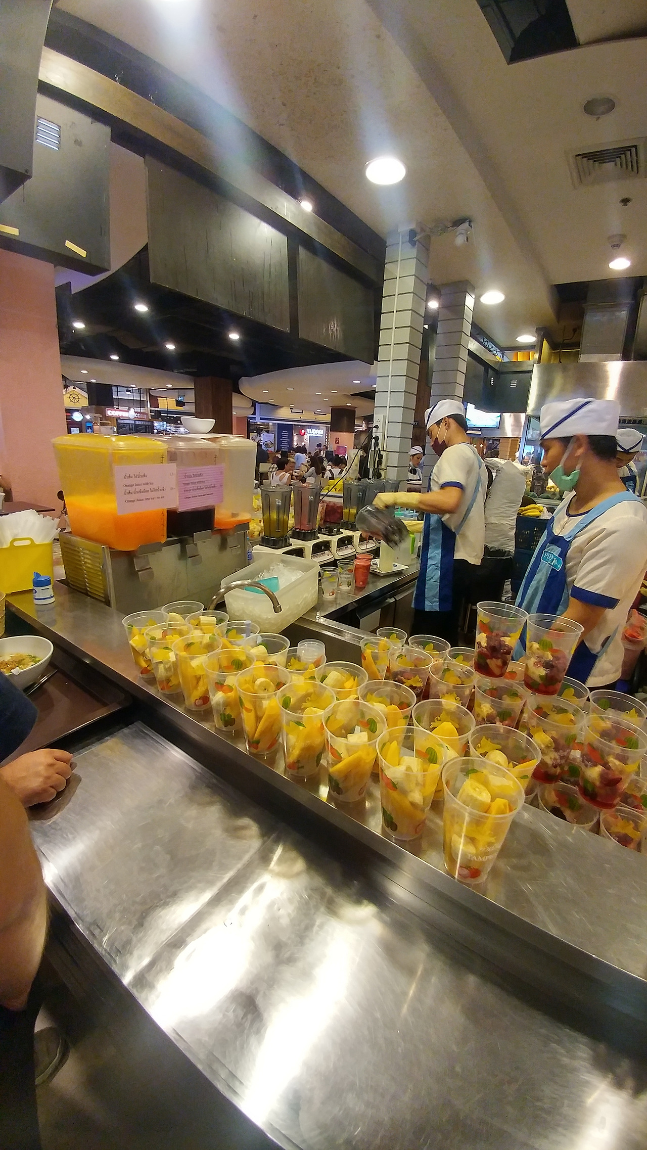 terminal21_foodcourt (2).jpg