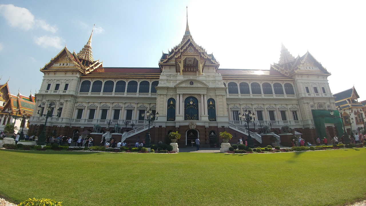 palaceNWatPhraKaew (8).jpg