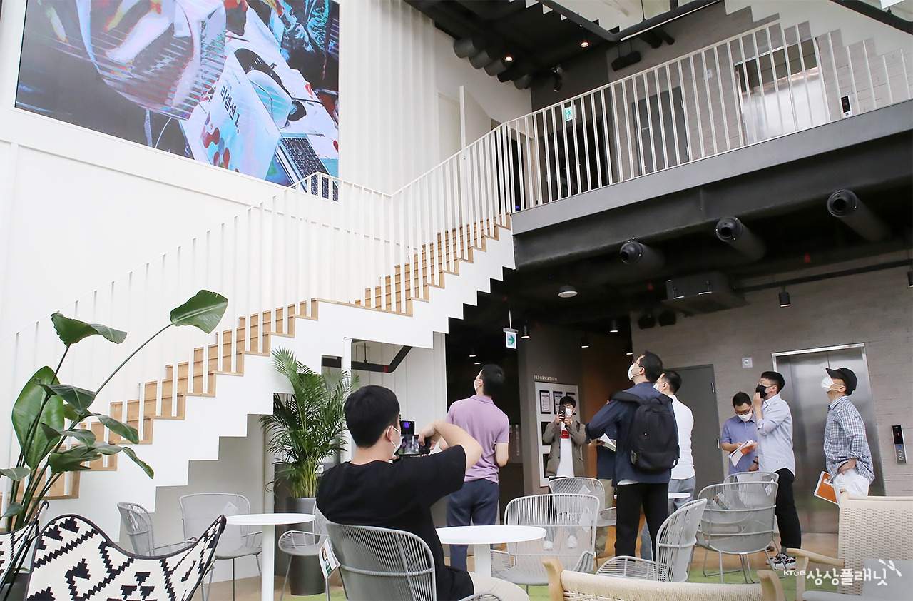 IMG_7045 사본 사본.jpg