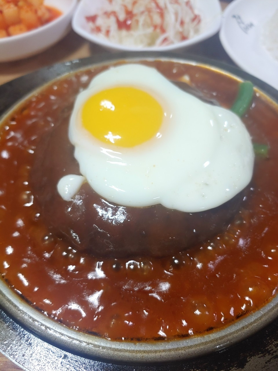 4_9fdUd018svcmq9tyxds7aj9_oh6i9t (1).jpg