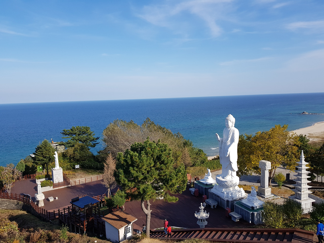 통일전망대 부처님 성모마리아상.jpg